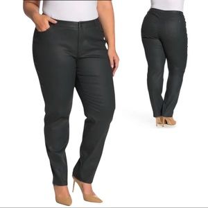 Lafayette 148 New York Curvy Fit Slim Leg Jeans